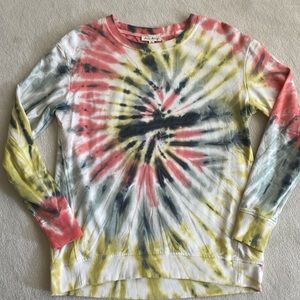 Jane and Delancey starburst tie dye top size med